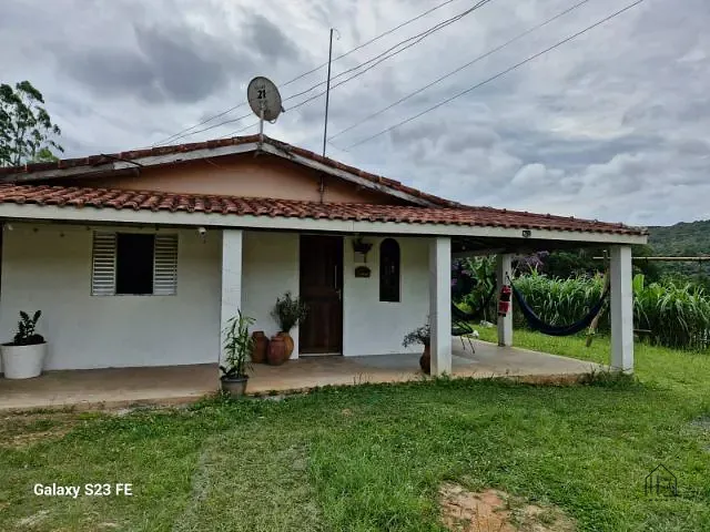 Chácara com 1400m² 3 quartos e 3 banheiros, para alugar, no bairro Verava em Ibiúna