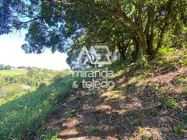 Chácara com 1500m², à venda, no bairro Buenos Aires em Guarapari