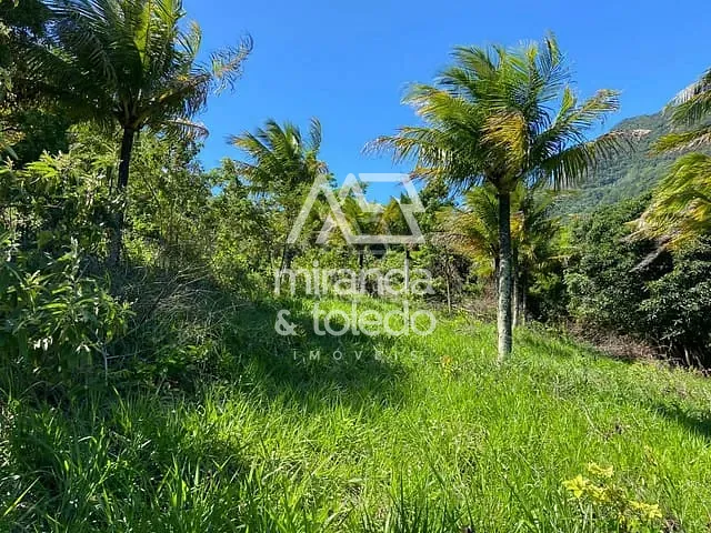 Chácara com 1500m², à venda, no bairro Buenos Aires em Guarapari