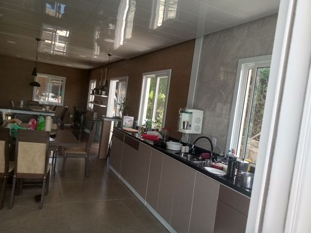 Chácara com 4500m² 4 quartos e 6 banheiros, à venda, no bairro Porta do Sol em Mairinque
