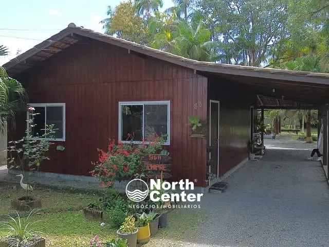 Chácara com 1726m² 2 quartos e 1 banheiro, à venda, no bairro Conquista em Balneário Barra do Sul