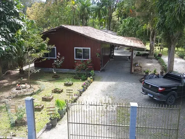 Chácara com 1726m² 2 quartos e 1 banheiro, à venda, no bairro Conquista em Balneário Barra do Sul