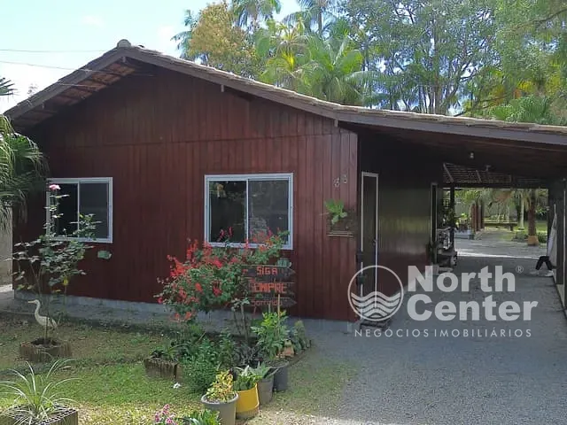 Chácara com 1726m² 2 quartos e 1 banheiro, à venda, no bairro Conquista em Balneário Barra do Sul