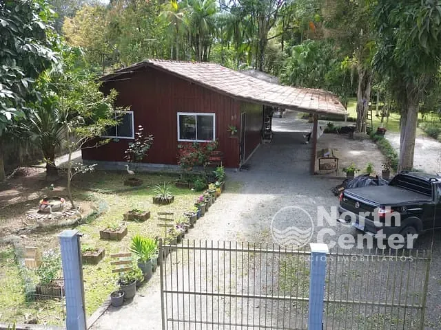 Chácara com 1726m² 2 quartos e 1 banheiro, à venda, no bairro Conquista em Balneário Barra do Sul