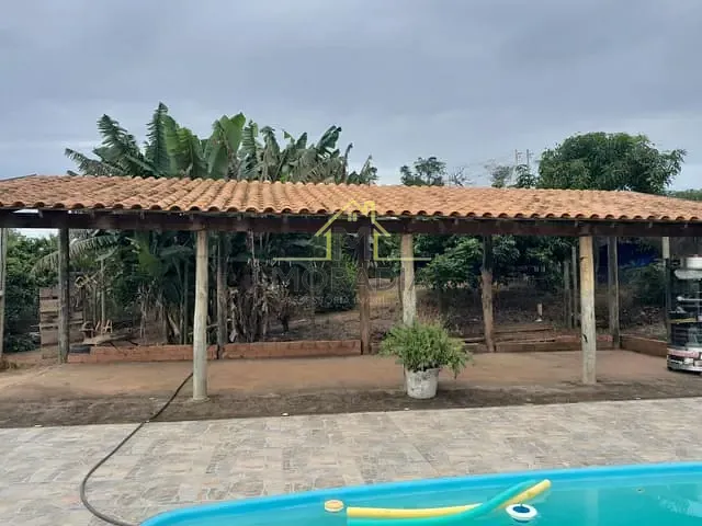 Chácara com 1000m² 4 quartos e 1 banheiro, à venda, no bairro Santa Rosa em Guaranésia