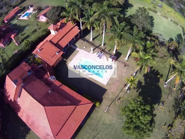 Chácara com 20000m² 8 quartos e 3 banheiros, à venda, no bairro Santa Branca em Santa Branca