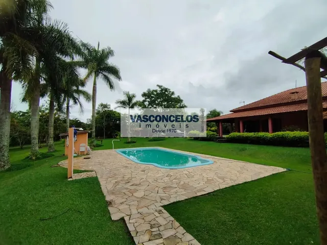 Chácara com 20000m² 8 quartos e 3 banheiros, à venda, no bairro Santa Branca em Santa Branca