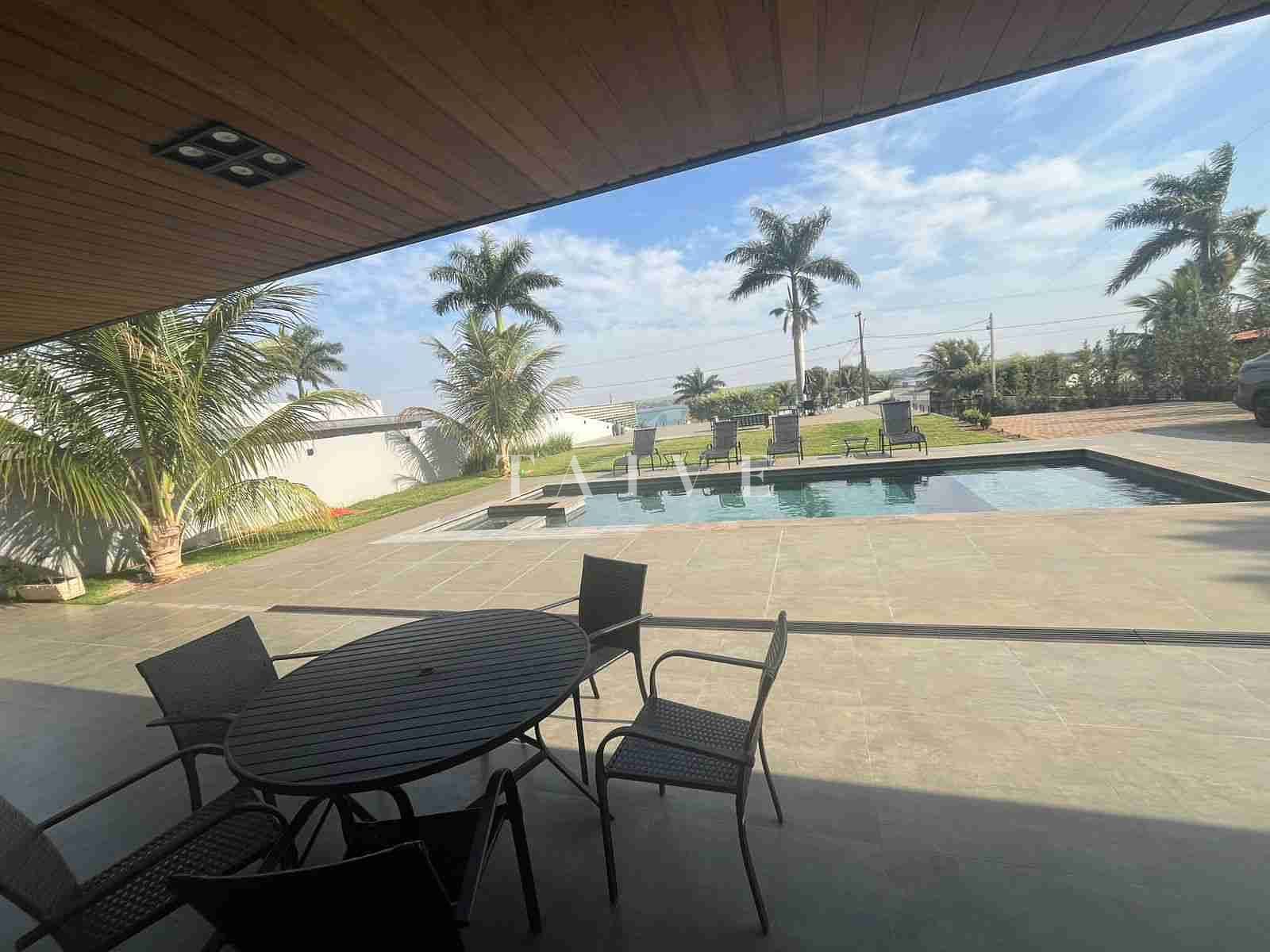 Chácara à venda com 4 quartos, 330m² - Foto 27