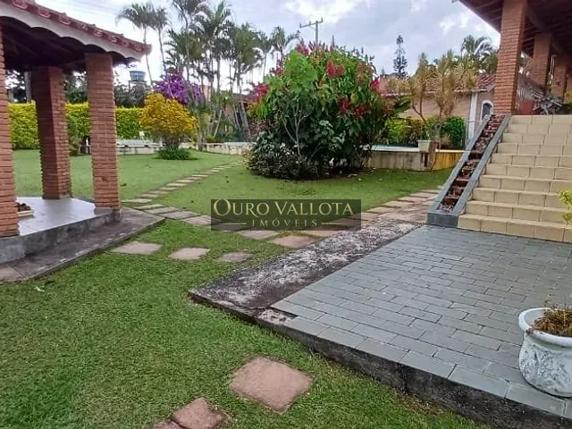 Chácara com 1240m² 3 quartos e 3 banheiros, à venda, no bairro Condomínio Novo Horizonte em Piracaia
