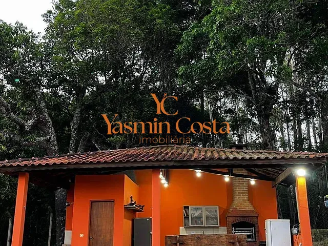 Chácara 4 quartos e 3 banheiros, à venda, no bairro Cambuí em Cambuí