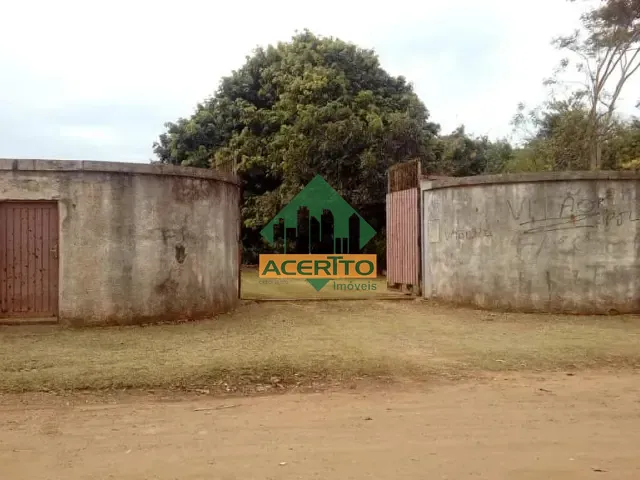 Chácara com 28000m² 3 quartos e 2 banheiros, à venda, no bairro Chácaras TV em Araçatuba