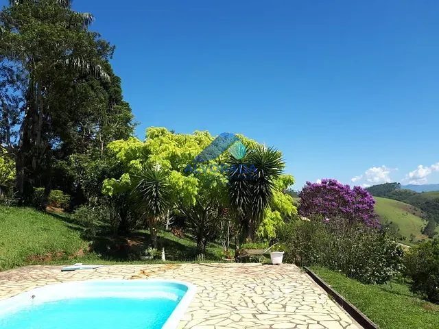 Chácara com 1000m² 3 quartos e 2 banheiros, à venda, no bairro Altos da vila Paiva em São José dos Campos