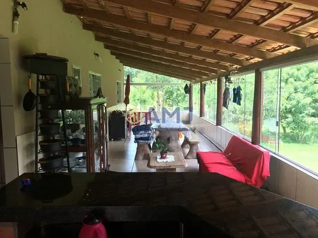 Chácara com 1661m² 4 quartos e 1 banheiro, à venda, no bairro Zona Rural em Hidrolândia