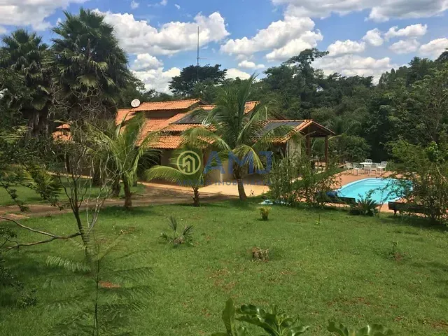 Chácara com 1661m² 4 quartos e 1 banheiro, à venda, no bairro Zona Rural em Hidrolândia