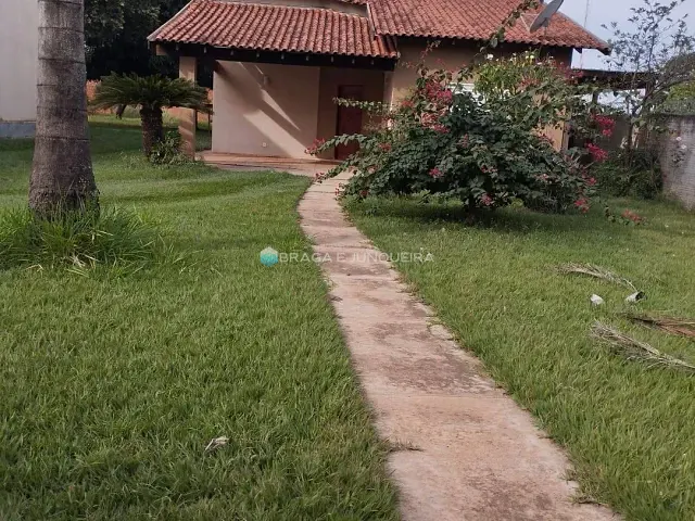 Chácara com 1070m² 3 quartos e 3 banheiros, à venda ou para alugar, no bairro Loteamento Parque dos Pássaros em São José do Rio Preto