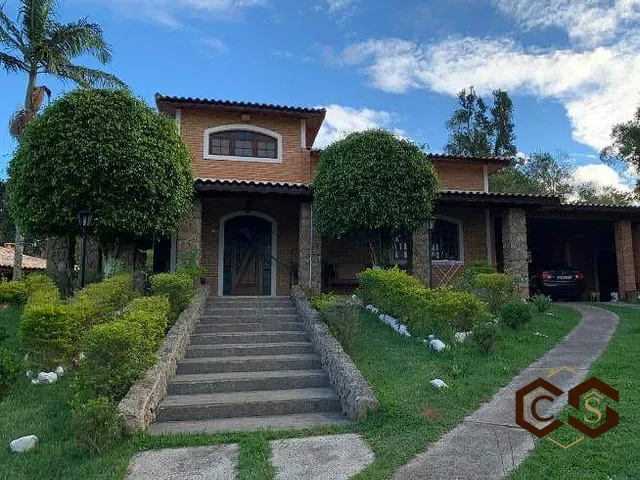 Chácara com 3234m² 3 quartos e 5 banheiros, à venda, no bairro Centro em Ibiúna