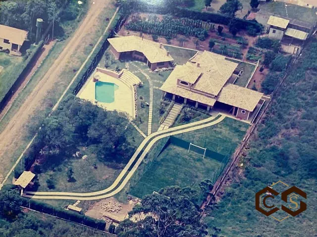 Chácara com 3234m² 3 quartos e 5 banheiros, à venda, no bairro Centro em Ibiúna