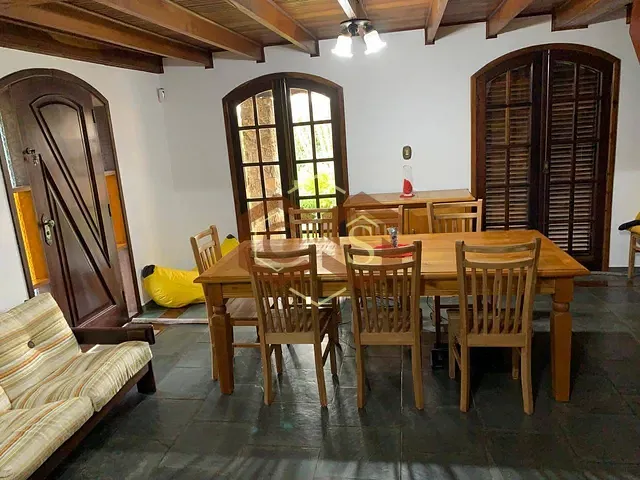 Chácara com 3234m² 3 quartos e 5 banheiros, à venda, no bairro Centro em Ibiúna