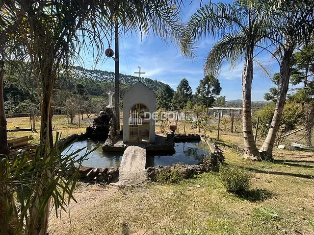 Chácara com 5628m² 2 quartos e 1 banheiro, à venda, no bairro Campo dos Mourões em Andradas