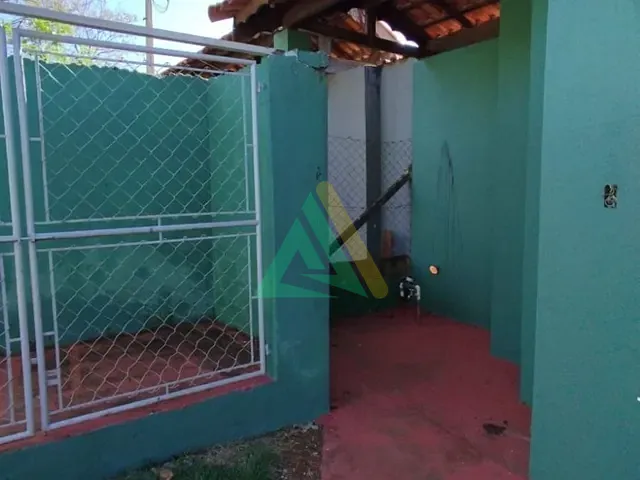 Chácara com 2500m² 3 quartos e 2 banheiros, à venda, no bairro Chácara São Marcelo em Mogi Mirim