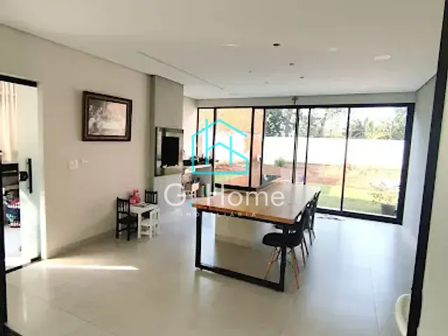 Chácara com 700m² 3 quartos e 2 banheiros, à venda, no bairro Warta em Londrina