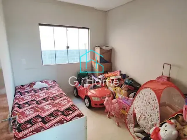 Chácara com 700m² 3 quartos e 2 banheiros, à venda, no bairro Warta em Londrina