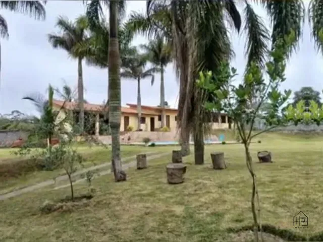 Chácara com 1972m² 3 quartos e 3 banheiros, à venda, no bairro Ressaca em Embu das Artes