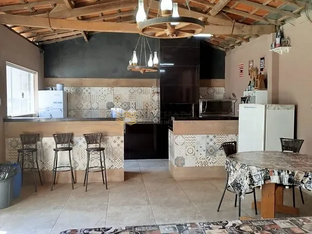 Chácara com 1800m² 2 quartos e 2 banheiros, à venda, no bairro Ivoturucaia em Jundiaí