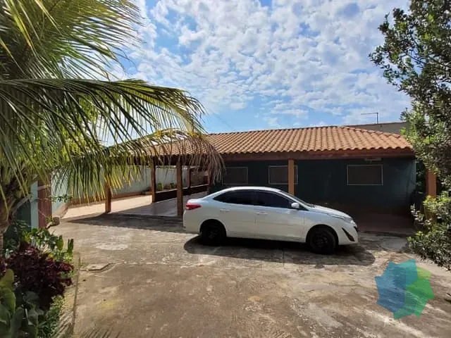 Chácara com 5940m² 4 quartos e 3 banheiros, à venda, no bairro Centro em Elias Fausto