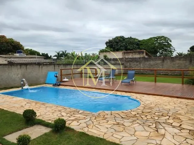 Chácara com 1100m² 3 quartos e 3 banheiros, à venda, no bairro Bosque dos Eucaliptos em Araçoiaba da Serra