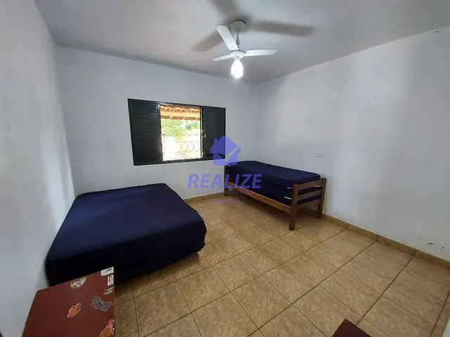 Chácara com 1000m² 3 quartos e 2 banheiros, à venda, no bairro Recreio Jardim da Mina (Vitoriana) em Botucatu