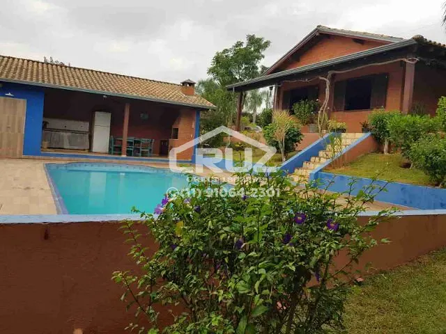 Chácara com 1200m² 2 quartos e 2 banheiros, à venda, no bairro Ville Saint James II em Campo Limpo Paulista