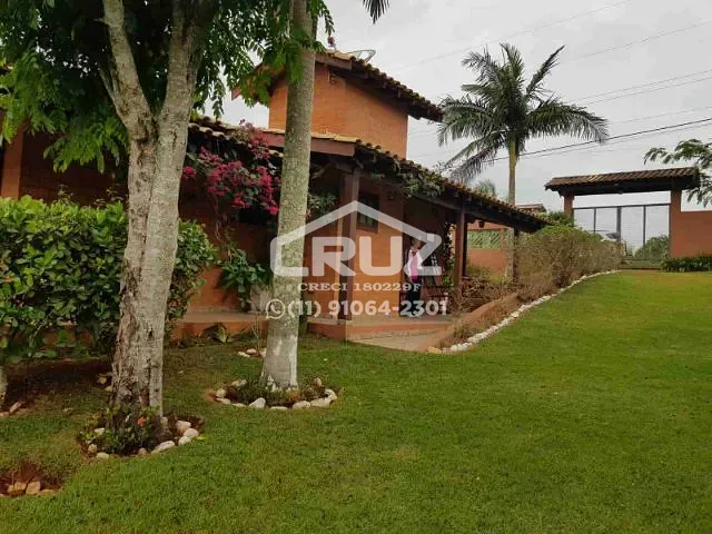 Chácara com 1200m² 2 quartos e 2 banheiros, à venda, no bairro Ville Saint James II em Campo Limpo Paulista