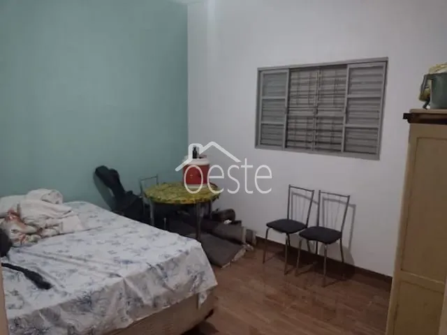 Chácara com 1300m² 2 quartos e 1 banheiro, à venda, no bairro Graminha em Limeira