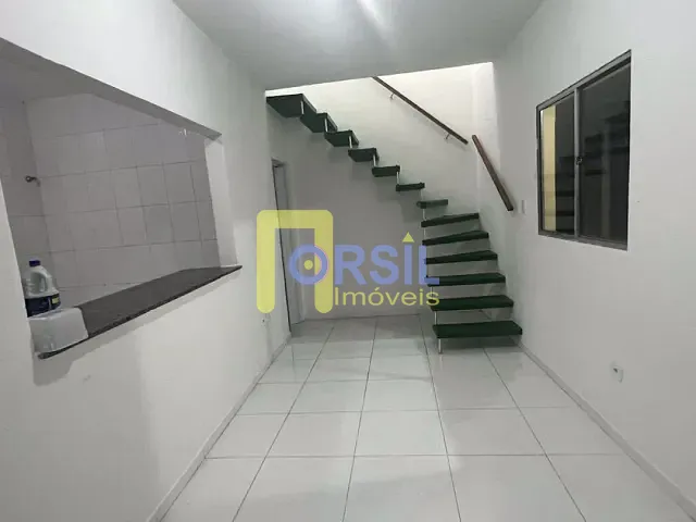 Chácara com 1000m² 2 quartos e 2 banheiros, à venda, no bairro Cézar de Souza em Mogi das Cruzes