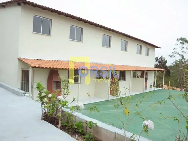 Chácara com 1000m² 2 quartos e 2 banheiros, à venda, no bairro Cézar de Souza em Mogi das Cruzes