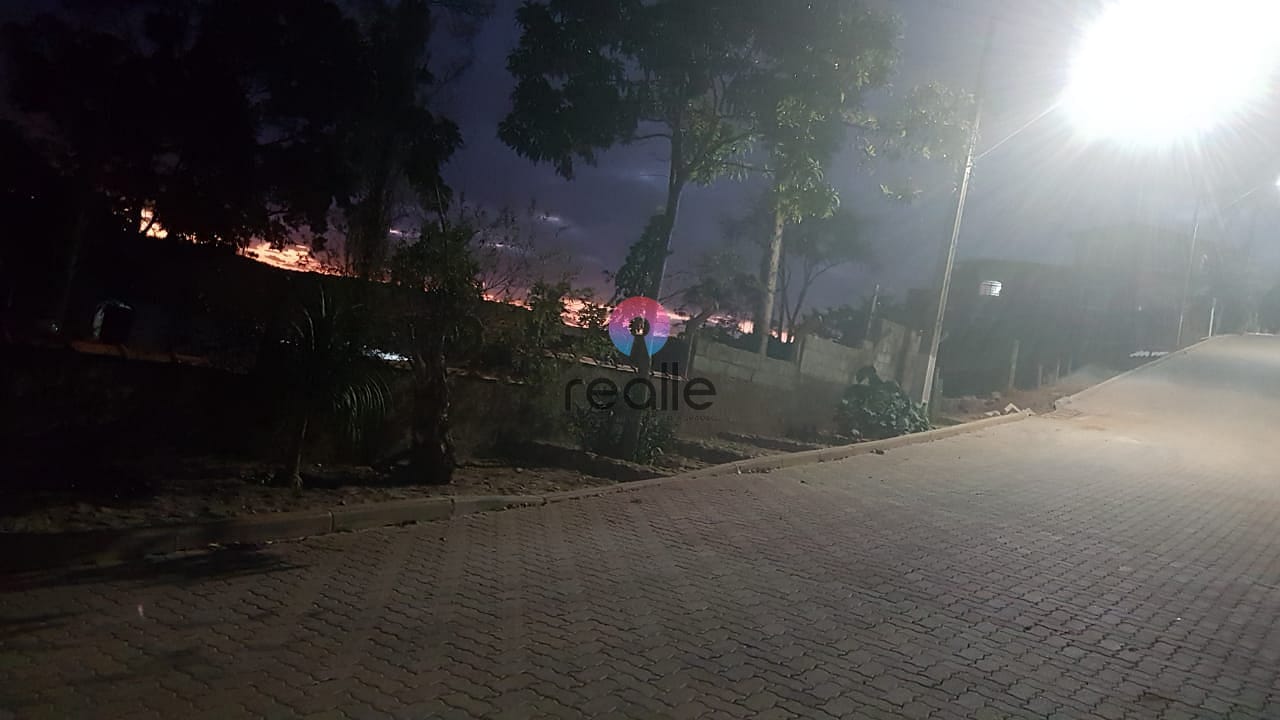 Chácara à venda e aluguel com 1 quarto, 180m² - Foto 66