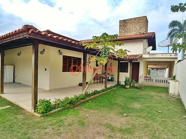 Casa com 1000m² 4 quartos e 5 banheiros, à venda, no bairro ITAPEMA em Guararema