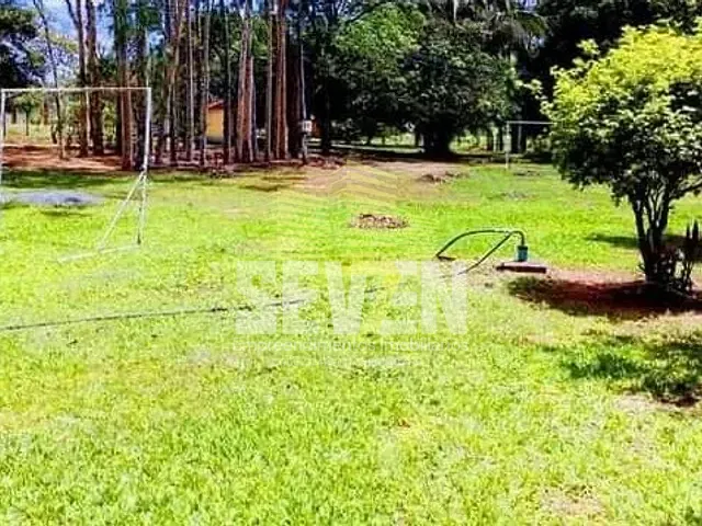 Chácara com 8000m² 5 quartos e 3 banheiros, à venda, no bairro Vila São Paulo em Bauru