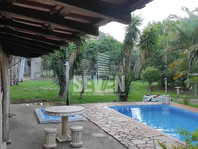 Chácara com 8000m² 5 quartos e 3 banheiros, à venda, no bairro Vila São Paulo em Bauru