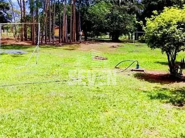 Chácara com 8000m² 5 quartos e 3 banheiros, à venda, no bairro Vila São Paulo em Bauru
