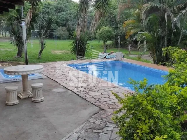 Chácara com 8000m² 5 quartos e 3 banheiros, à venda, no bairro Vila São Paulo em Bauru