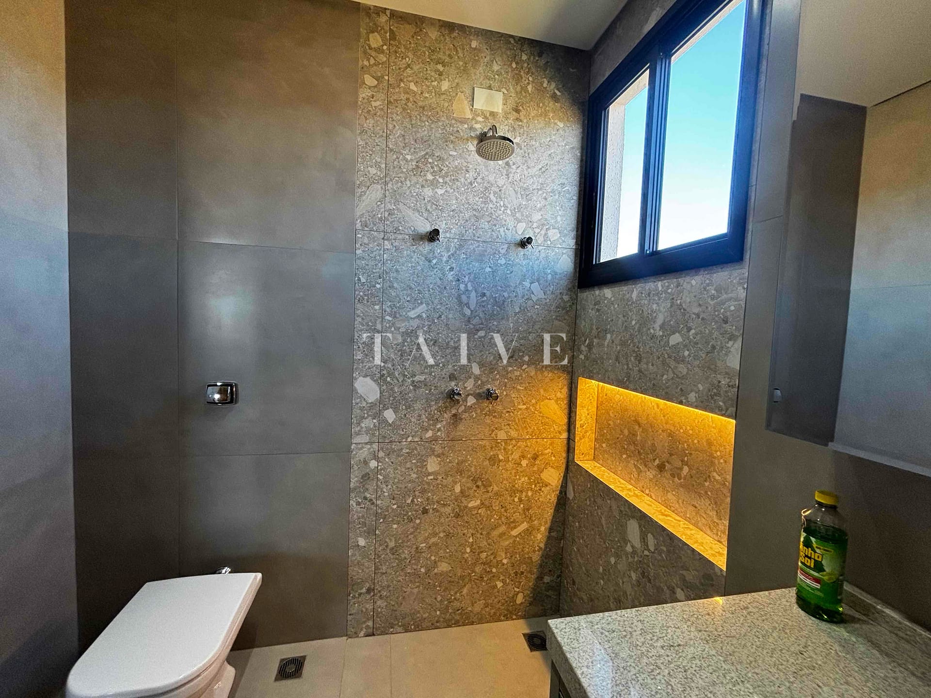 Chácara à venda com 3 quartos, 189m² - Foto 15