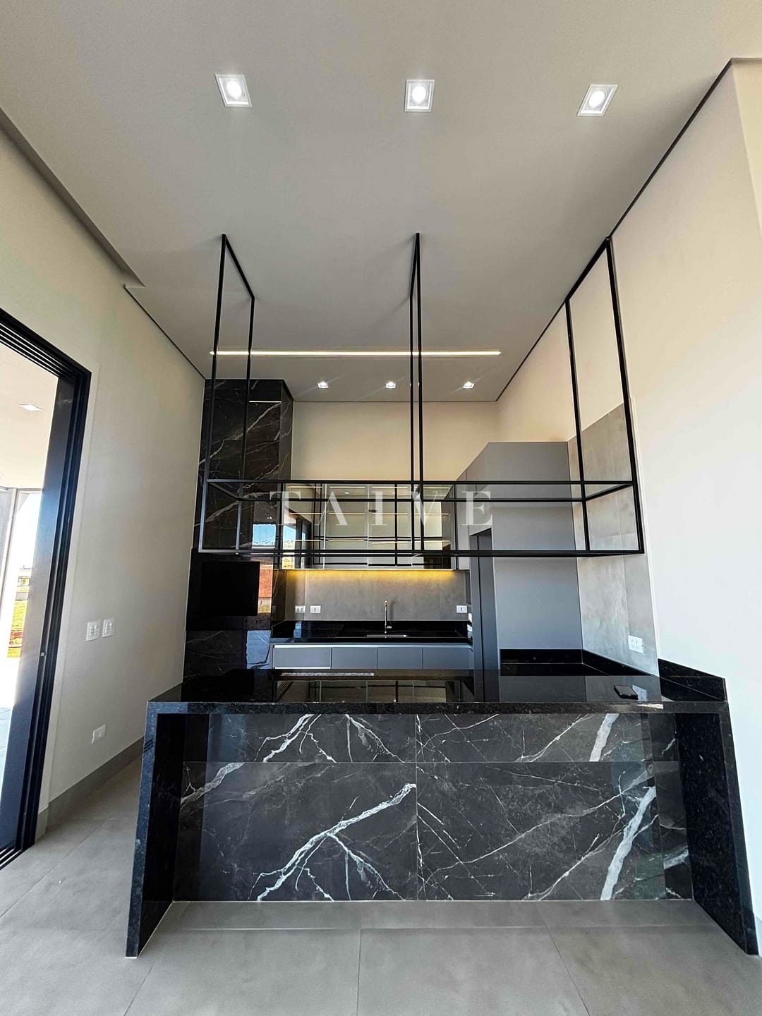 Chácara à venda com 3 quartos, 189m² - Foto 11