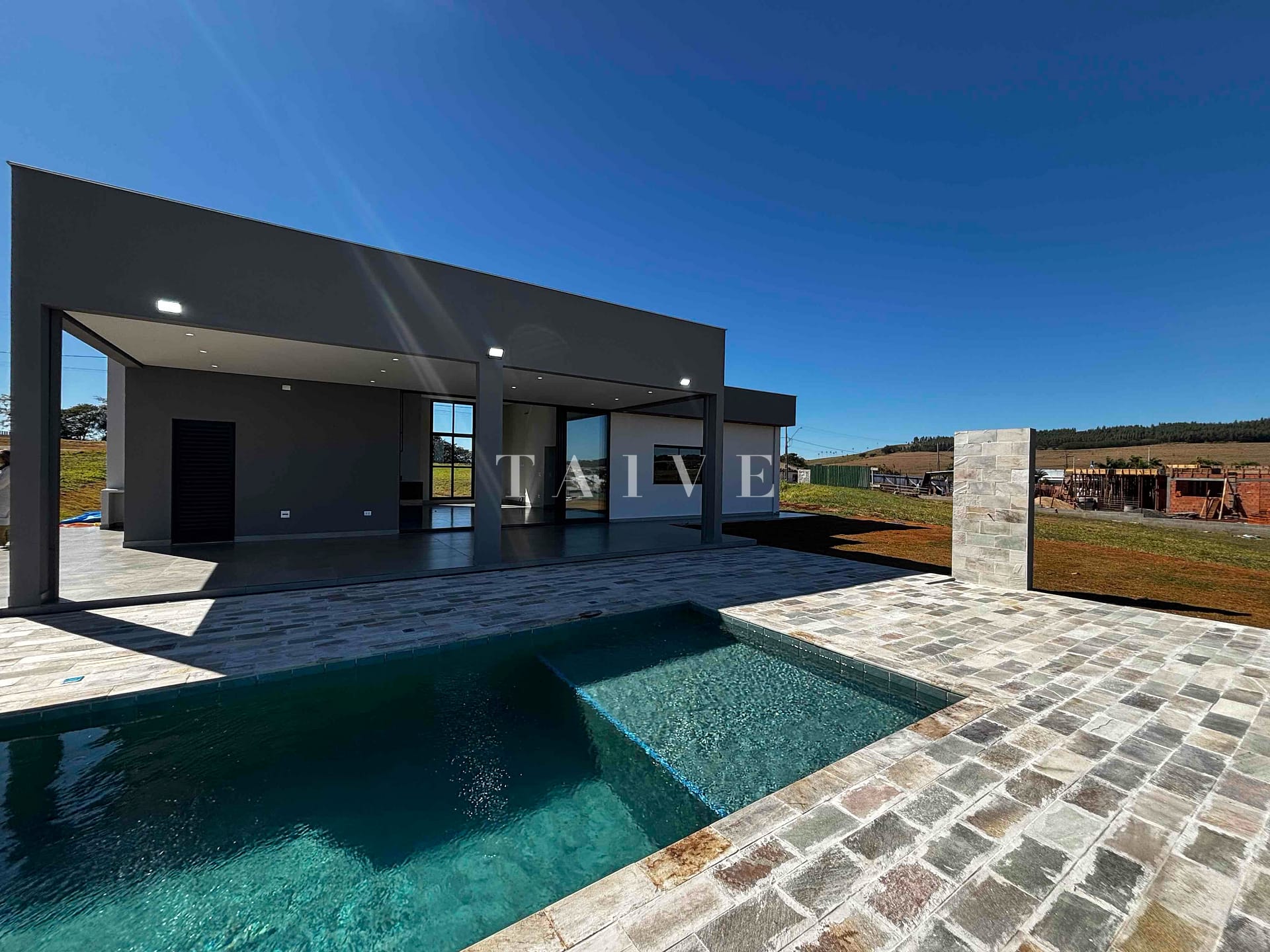 Chácara à venda com 3 quartos, 189m² - Foto 3