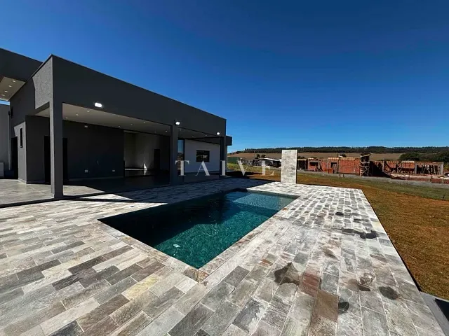 Chácara com 1500m² 3 quartos e 3 banheiros, à venda, no bairro RODOVIA em Sertanópolis