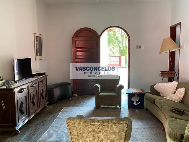 Chácara com 24200m² 4 quartos e 3 banheiros, à venda, no bairro Buquirinha em São José dos Campos