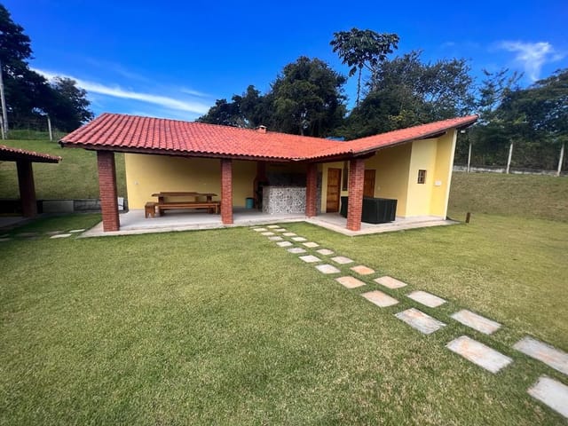 Chácara com 2790m² 4 quartos e 2 banheiros, à venda, no bairro Tenentes em Extrema