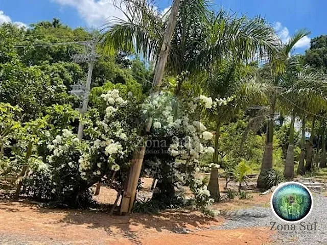 Chácara com 864m² 4 quartos e 3 banheiros, à venda, no bairro Godinhos em Piedade