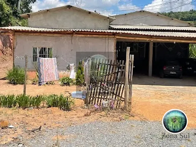 Chácara com 864m² 4 quartos e 3 banheiros, à venda, no bairro Godinhos em Piedade
